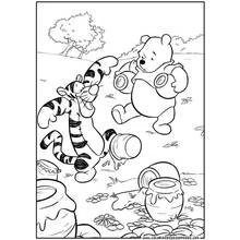Winnie the Pooh (Cartoon Characters) coloring page #28675 to print and color