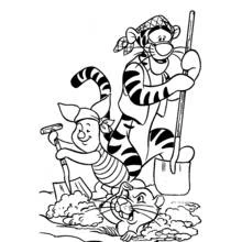 Winnie the Pooh (Cartoon Characters) coloring page #28965 to print and color
